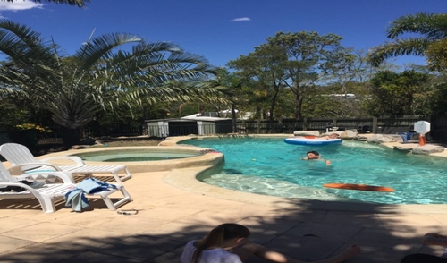 Barr pool & spa resort