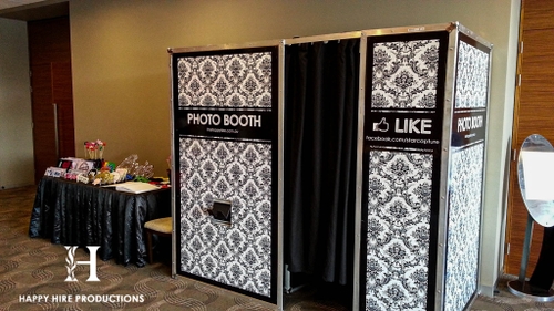 Enclosed Photobooth