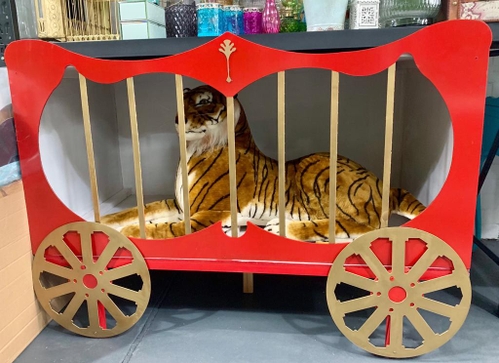 Circus wagon table w/ tiger